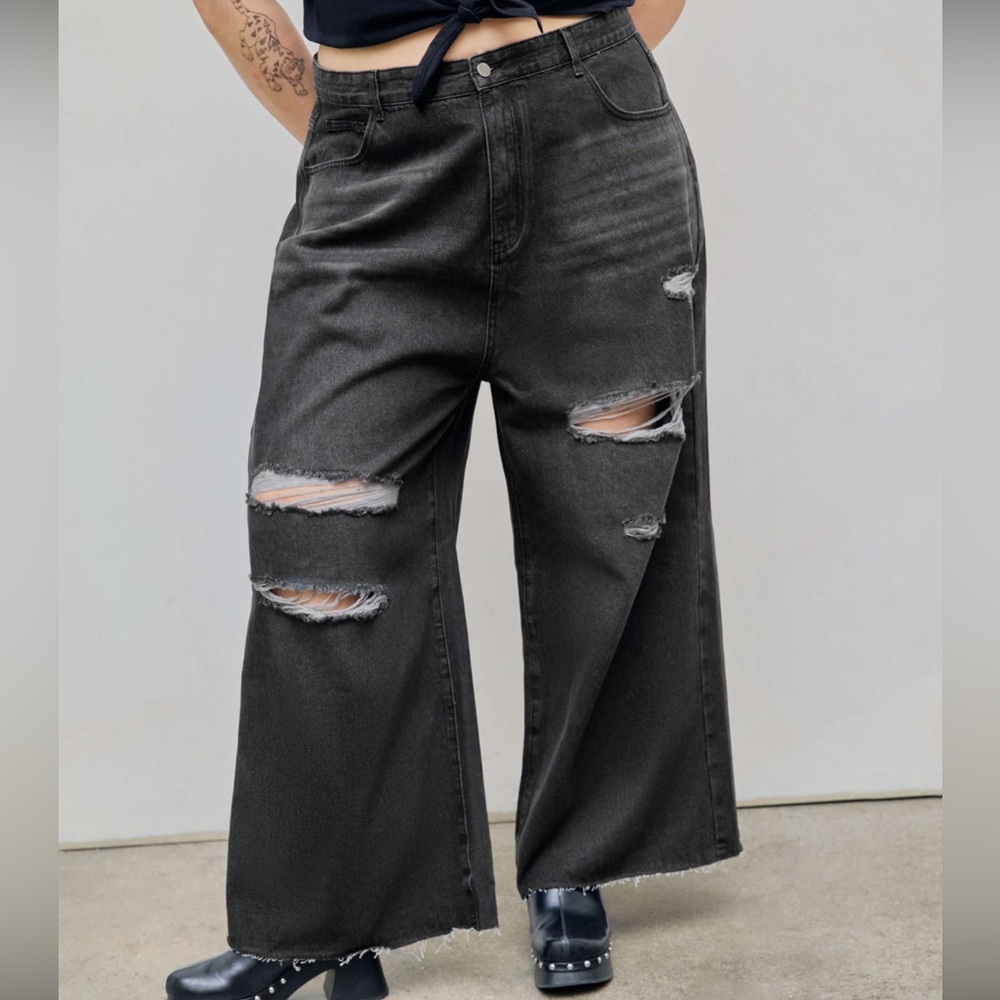 Cider Black Wide-Leg Jeans with Distressed Details